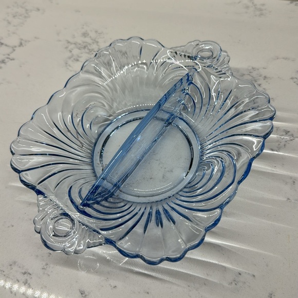 Caprice Moonlight Blue Divided Relish Dish 2 Part 7” Cambridge Glass Like New - Picture 2 of 7